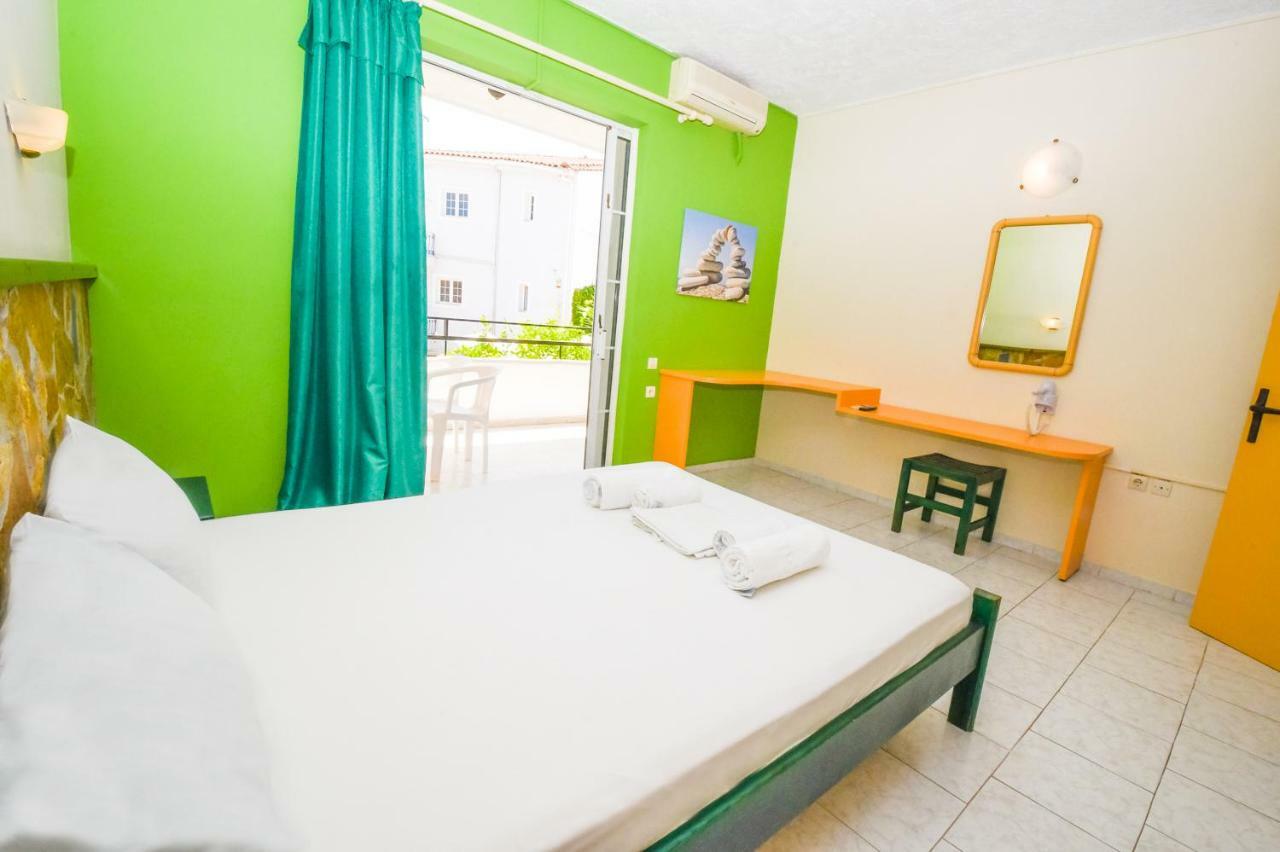 Vanessa Hotel Kalamákion Eksteriør billede